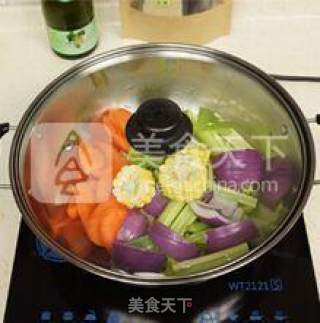 黄记煌三汁闷锅的做法步骤：5