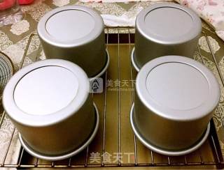 可爱的迷你四寸戚风蛋糕的做法步骤：19