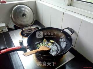 蒜泥龙虾的做法步骤：2