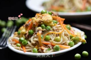 【豌豆肉末炒面】的做法步骤：14
