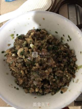 自制肉包子的做法步骤：2