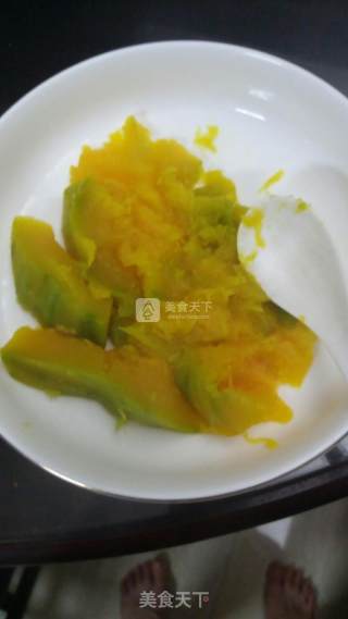 电饭锅南瓜葡萄干戚风蛋糕的做法步骤：2