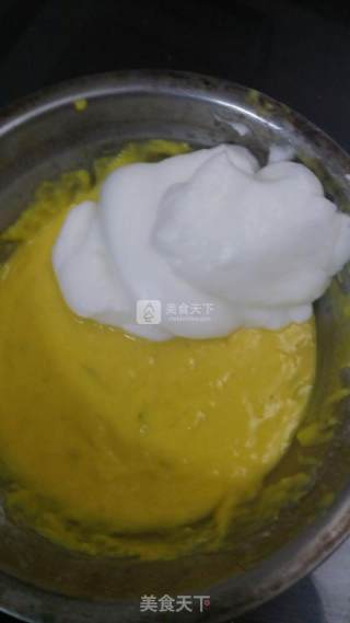 电饭锅南瓜葡萄干戚风蛋糕的做法步骤：10