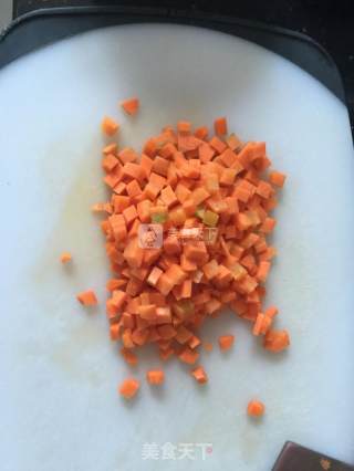 什锦海鲜炒饭的做法步骤：4