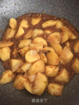香焖土豆饭的做法步骤：3