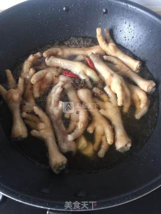 红烧凤爪的做法步骤：7