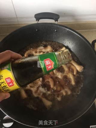 红烧凤爪的做法步骤：11