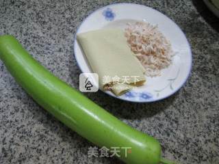 虾皮千张煮长瓜的做法步骤：1