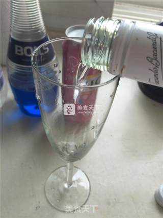 海之蓝鸡尾酒的做法步骤：2