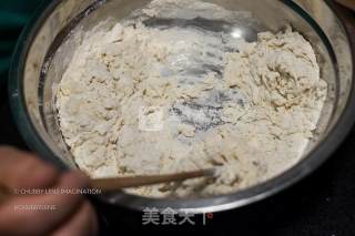 巧克力双色奶香花卷的做法步骤：2