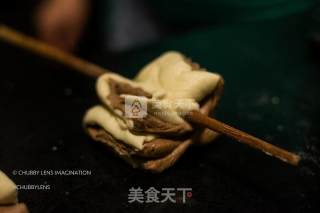 巧克力双色奶香花卷的做法步骤：9