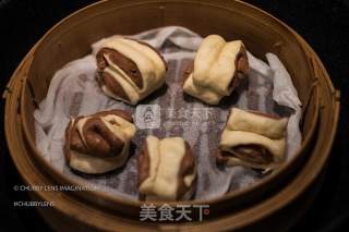 巧克力双色奶香花卷的做法步骤：10