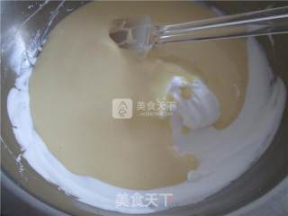 芒果奶油蛋糕卷的做法步骤：7