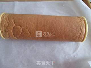 芒果奶油蛋糕卷的做法步骤：16