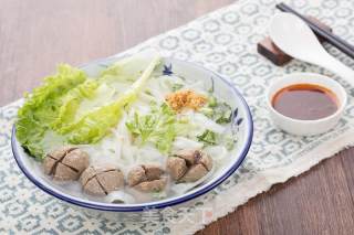 鑫潮牛牛肉丸粿条汤的做法步骤：5