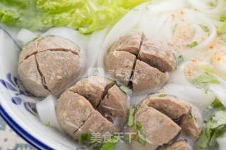 鑫潮牛牛肉丸粿条汤的做法步骤：6