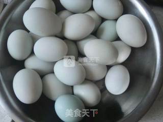咸鸭蛋的做法步骤：1