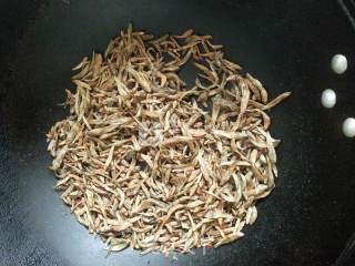 鲜香酥脆的干焅鱼的做法步骤：1