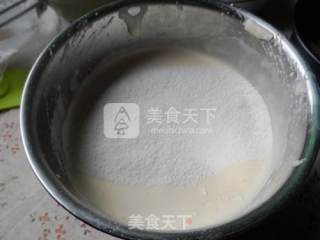 菠萝翻转海绵蛋糕的做法步骤：4
