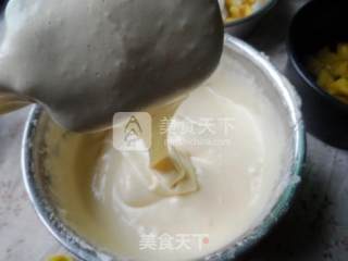 菠萝翻转海绵蛋糕的做法步骤：6