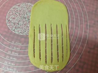 毛毛虫面包的做法步骤：8