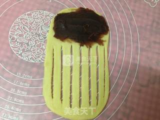 毛毛虫面包的做法步骤：9