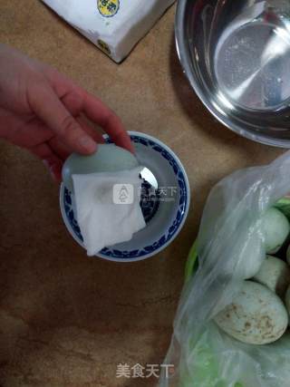 咸鸭蛋的做法步骤：2