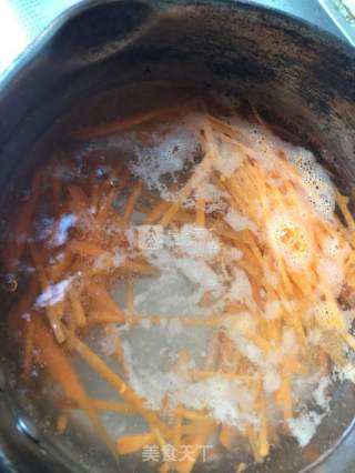 石锅拌饭……肉肉肉的做法步骤：1