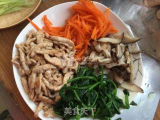 石锅拌饭……肉肉肉的做法步骤：4