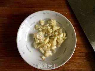 黄瓜拌海蜇的做法步骤：1