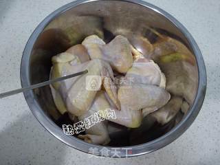 奥尔良烤鸡翅的做法步骤：4