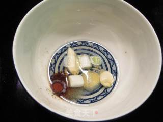 香煎鳕鱼的做法步骤：1