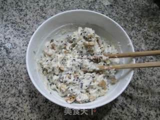 芝麻核桃仁面疙瘩的做法步骤：6
