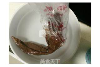 童趣脸谱纸杯蛋糕的做法步骤：4