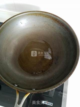 一岁宝宝辅食 西红柿丁炒笨鸡蛋的做法步骤：4