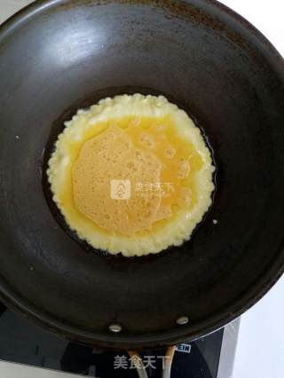一岁宝宝辅食 西红柿丁炒笨鸡蛋的做法步骤：5