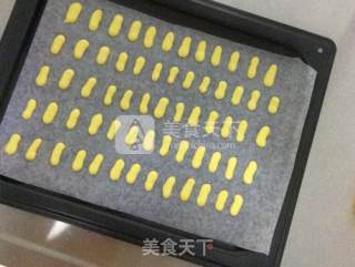 适合小宝宝的超简单蓬松无添加小饼——蛋黄小饼的做法步骤：7