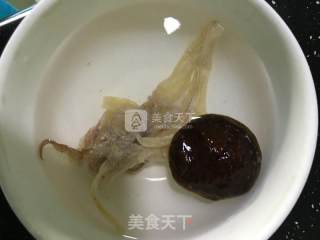 鲜虾砂锅粥的做法步骤：4