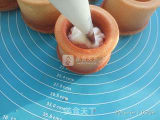 堡尔美克海绵蛋糕杯的做法步骤：15