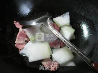 咸肉油条冬瓜汤的做法步骤：3
