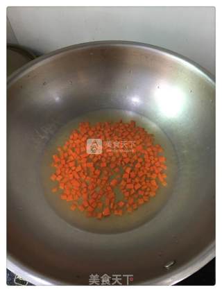 鱼籽荷包蛋的做法步骤：2