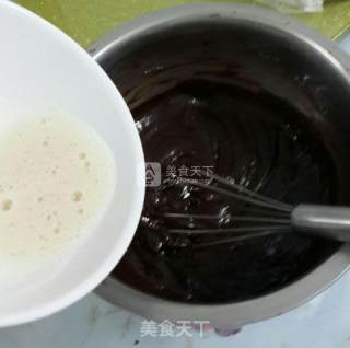 巧克力镜面淋面蛋糕的做法步骤：13