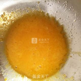 青豆肉臊戚风蛋糕的做法步骤：8