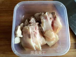 下饭神菜——土豆回锅肉的做法步骤：7