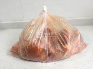 【奥尔良鸡腿】自制肯德基美味的做法步骤：4