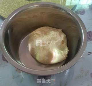 香葱火腿鸡肉松面包卷的做法步骤：4