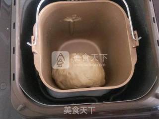 用面包机和面快速出膜的心得——肉松面包卷的做法步骤：5