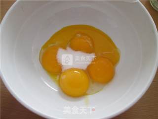 戚风纸杯蛋糕的做法步骤：3