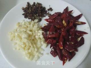 干煸豆角的做法步骤：2