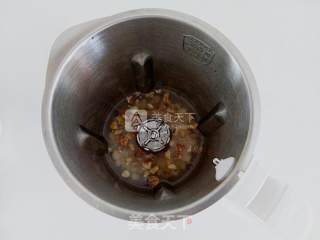杏仁核桃露-真磨的更醇香的做法步骤：3